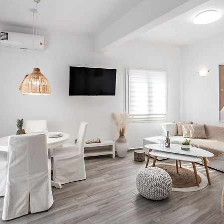 Capolavoro, Boutique Apartment With Unique Rooftop مدينة سكياثوس المظهر الخارجي الصورة