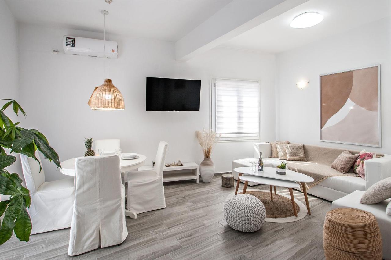 Capolavoro, Boutique Apartment With Unique Rooftop مدينة سكياثوس المظهر الخارجي الصورة