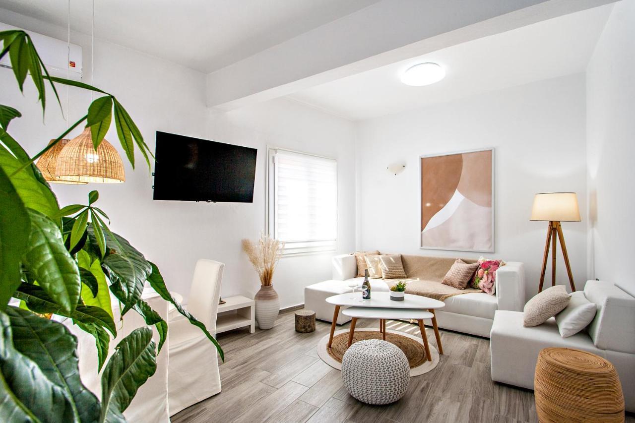 Capolavoro, Boutique Apartment With Unique Rooftop مدينة سكياثوس المظهر الخارجي الصورة