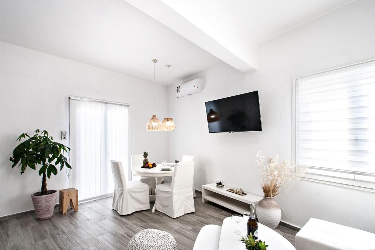Capolavoro, Boutique Apartment With Unique Rooftop مدينة سكياثوس المظهر الخارجي الصورة